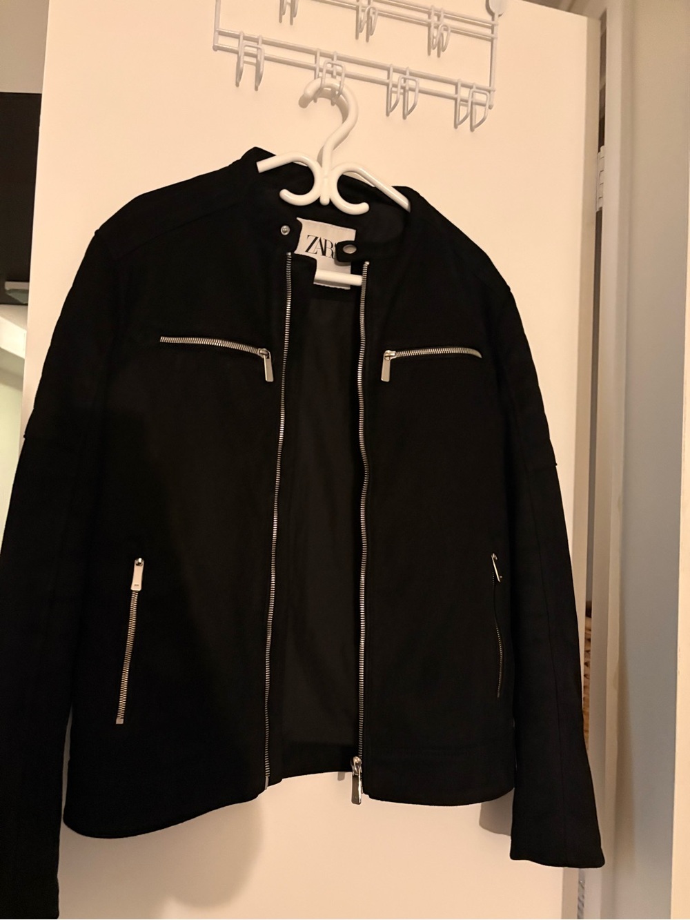 ZARA Men’s Black Zip-Up Jacket